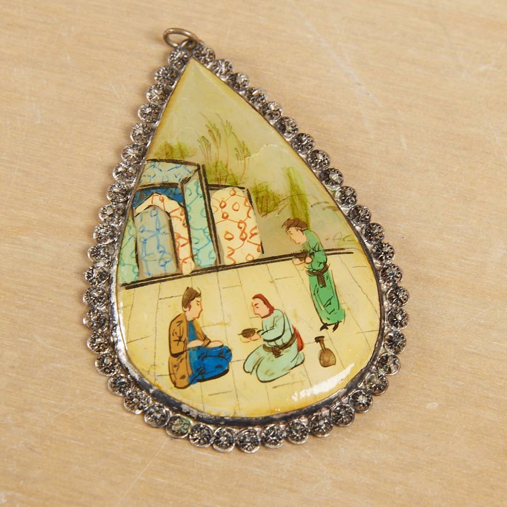 Vintage hand painted shell pendant